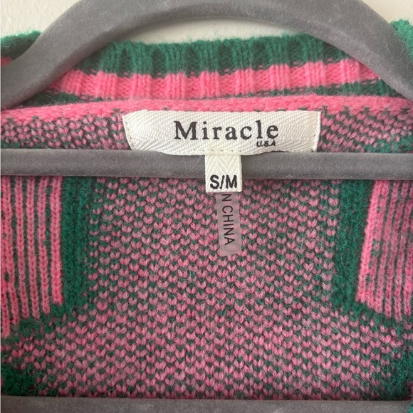 Never Been Worn! 🩷💚 Miracle Pink & Green Geometric Button-Up Cardigan - Picture 4 of 4